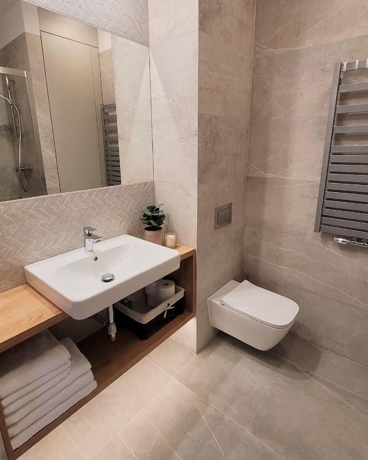 Pine Point Apartament With Terrace, Shared Pool, Tennis Court Pobierowo Exteriér fotografie