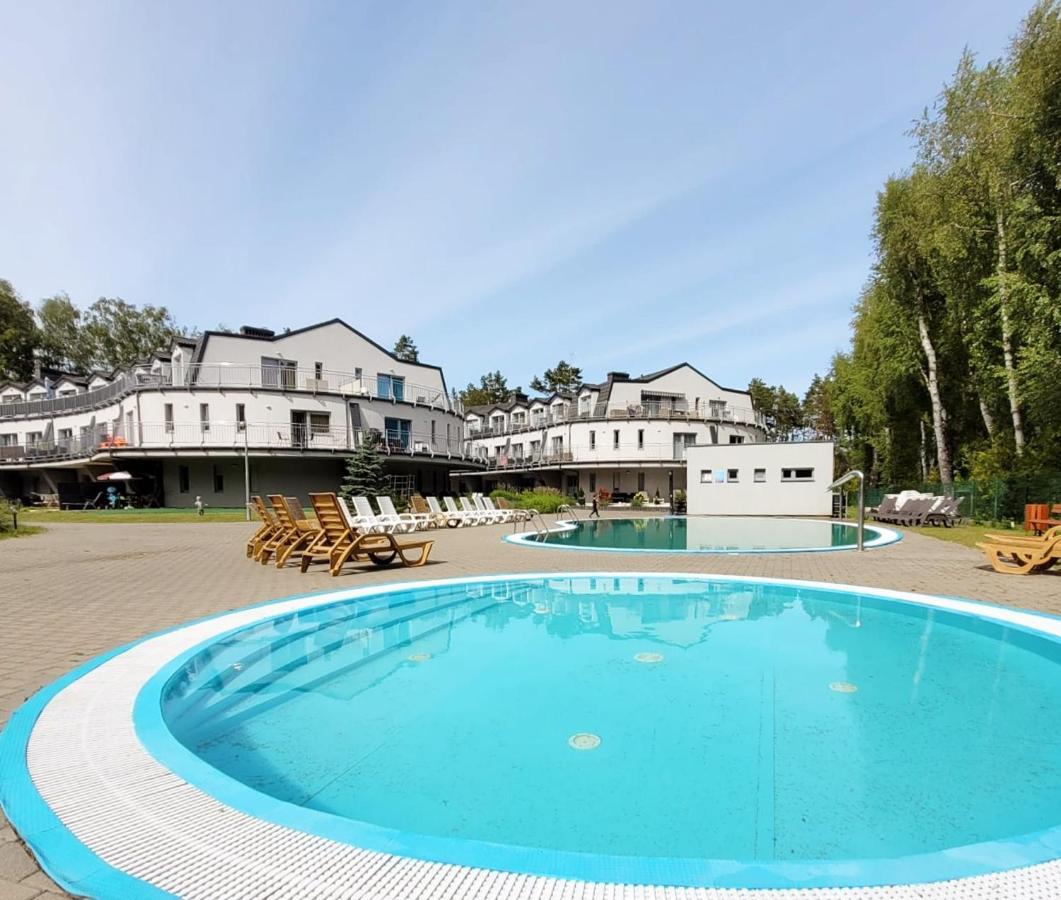 Pine Point Apartament With Terrace, Shared Pool, Tennis Court Pobierowo Exteriér fotografie